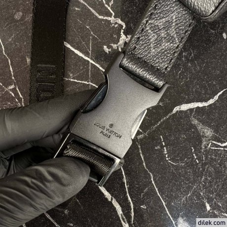 Louis Vuitton Catch Bumbag