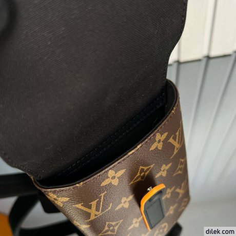 Louis Vuitton Christopher PM