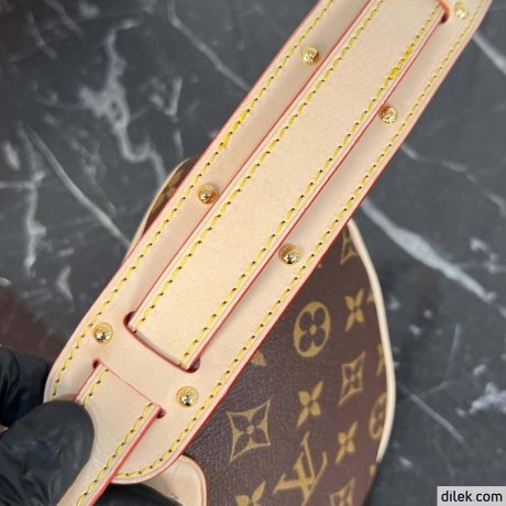 Louis Vuitton Croissant MM