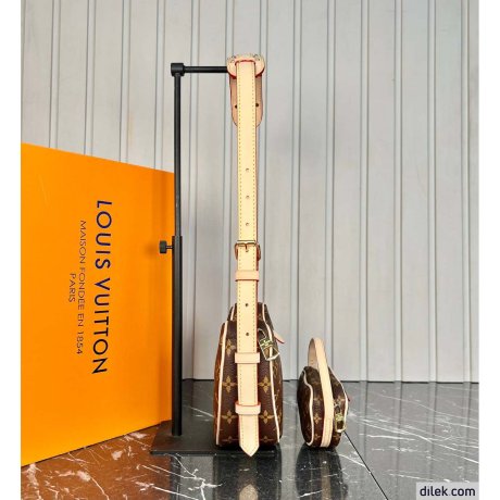 Louis Vuitton Croissant MM