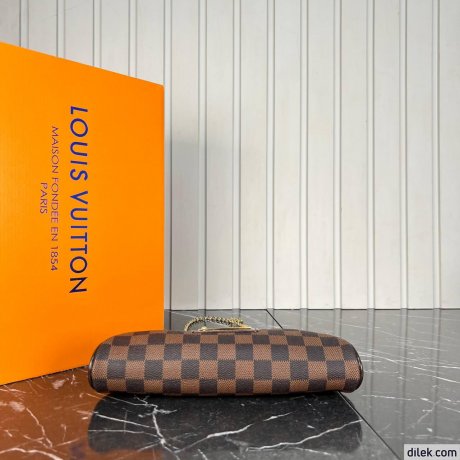 Louis Vuitton Eva Clutch Monogram