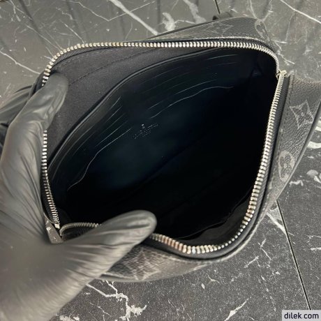 Louis Vuitton Kasai Clutch