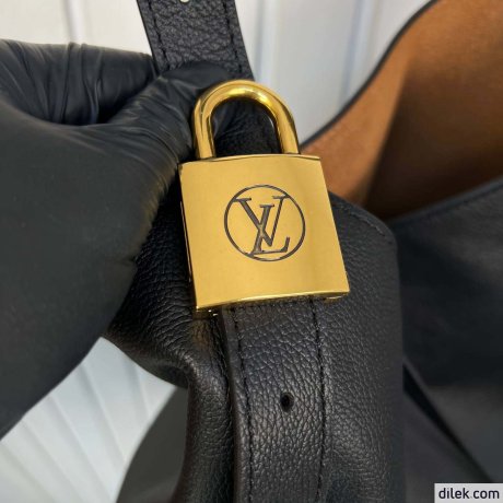 Louis Vuitton Low Key Hobo MM