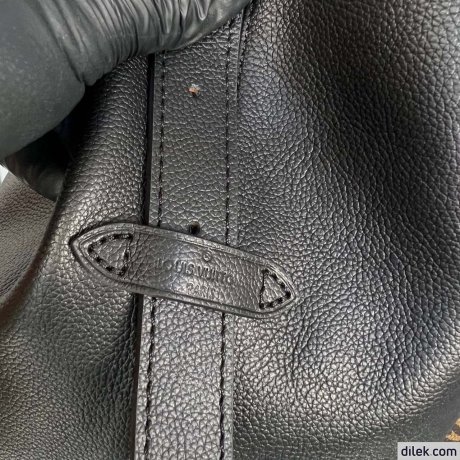 Louis Vuitton Low Key Hobo MM