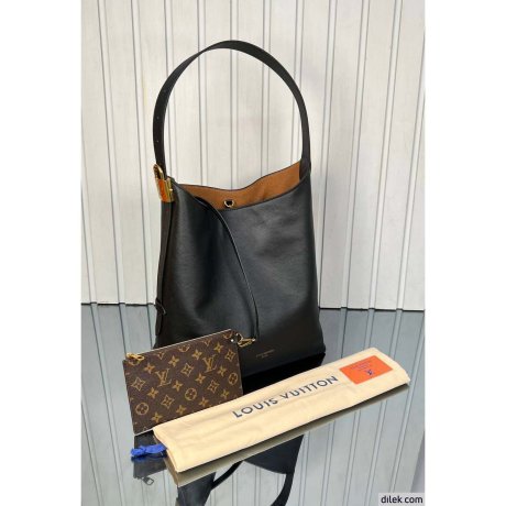 Louis Vuitton Low Key Hobo MM