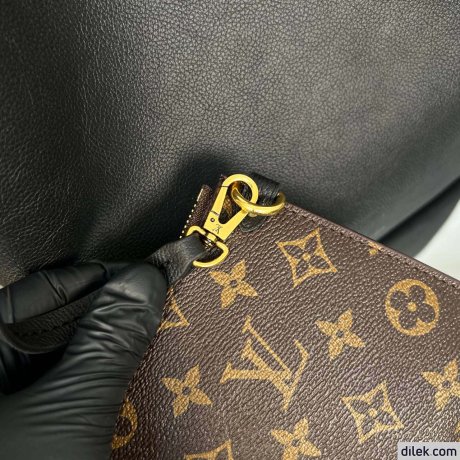 Louis Vuitton Low Key Hobo MM