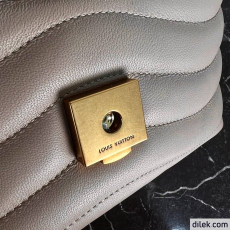 Louis Vuitton New Wave Chain Bag MM