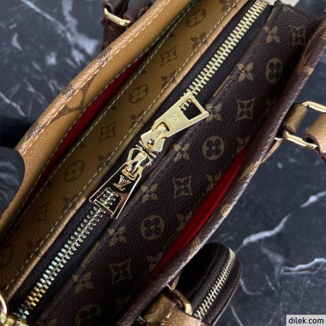 Louis Vuitton Onthego East West