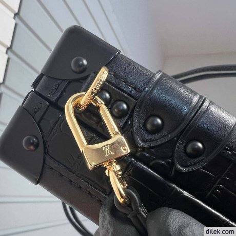 Louis Vuitton Petite Malle