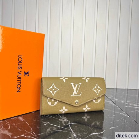 Louis Vuitton Sarah Wallet