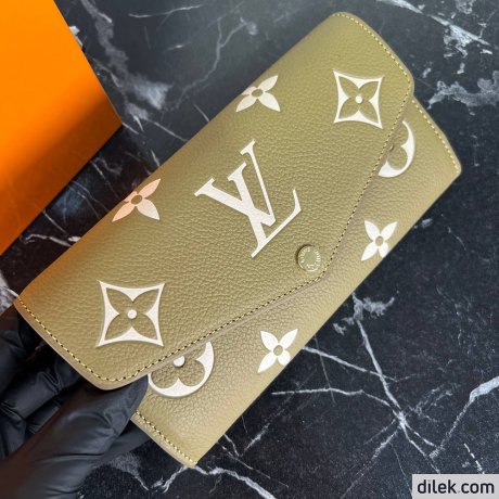 Louis Vuitton Sarah Wallet