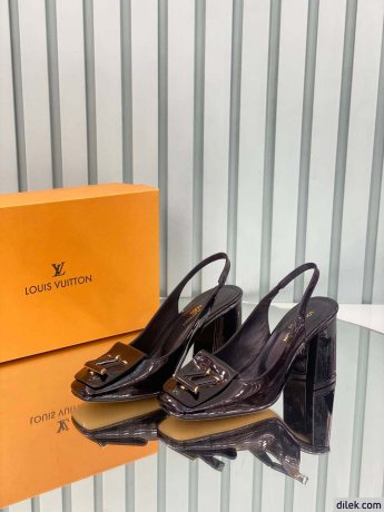 Louis Vuitton Shake Pumps