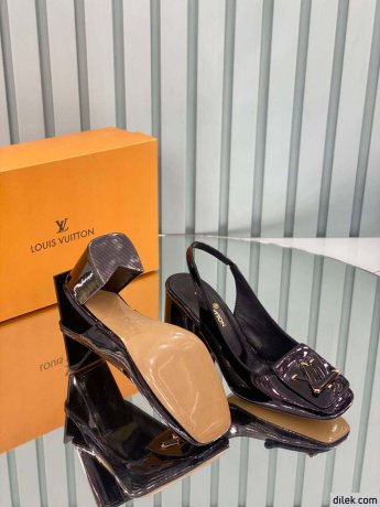 Louis Vuitton Shake Pumps