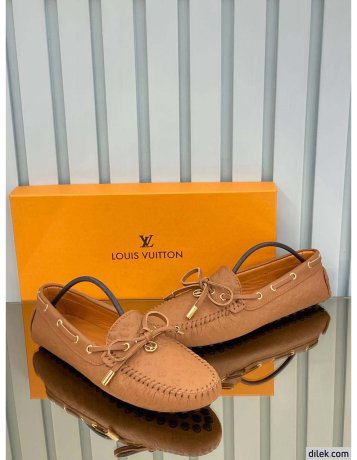 Louis Vuitton Women Moccasin