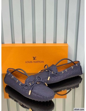 Louis Vuitton Women Moccasin