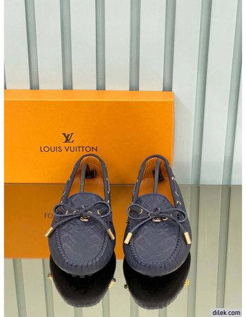 Louis Vuitton Women Moccasin