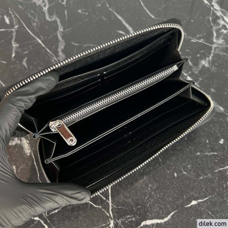 Louis Vuitton Zippy Wallet