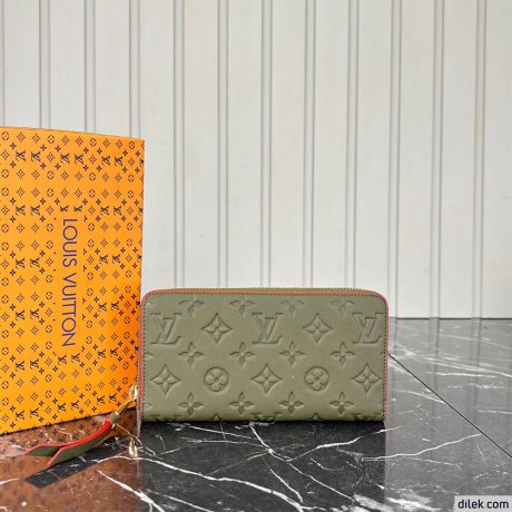 Louis Vuitton Zippy Wallet
