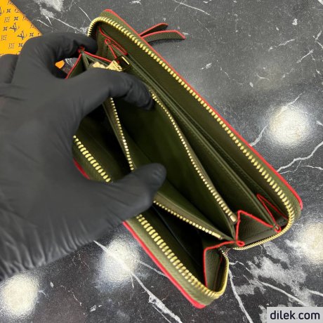 Louis Vuitton Zippy Wallet