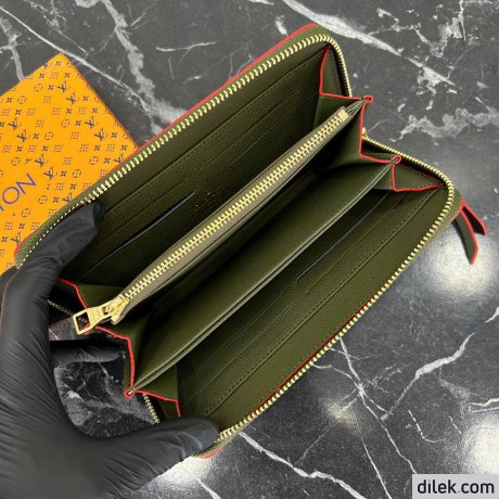 Louis Vuitton Zippy Wallet
