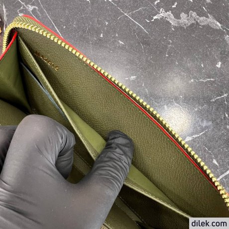 Louis Vuitton Zippy Wallet