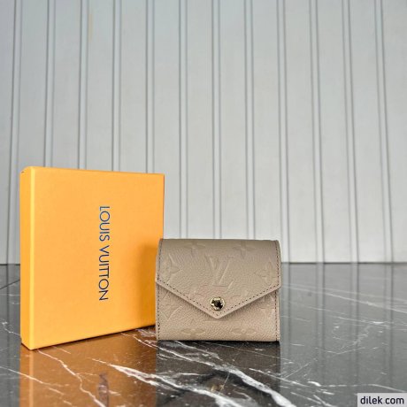 Louis Vuitton Zoe Wallet