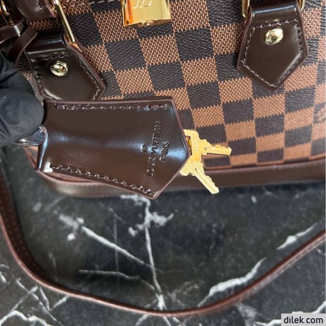Louis Vuitton Alma BB