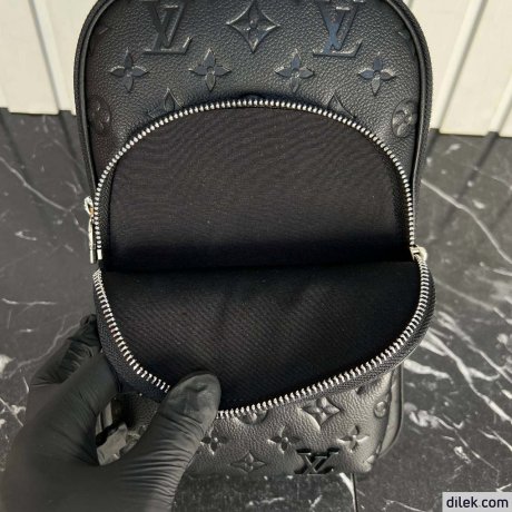Louis Vuitton Avenue Slingbag NM
