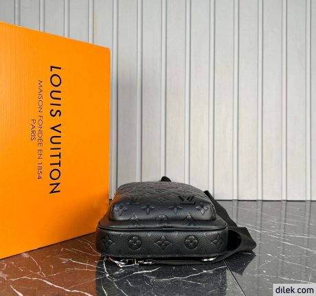 Louis Vuitton Avenue Slingbag NM