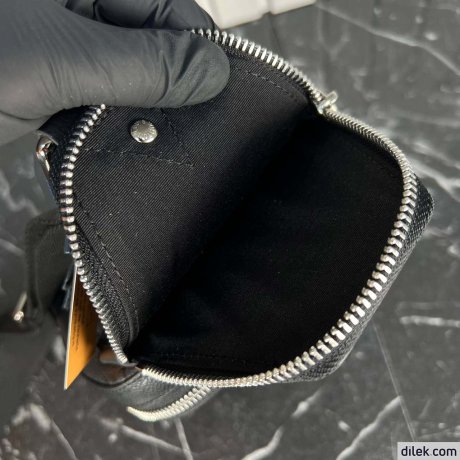 Louis Vuitton Avenue Slingbag NM