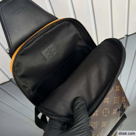Louis Vuitton Avenue Slingbag PM