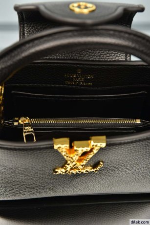 Louis Vuitton Capucines Mini Bag