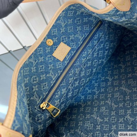 Louis Vuitton CarryAll MM