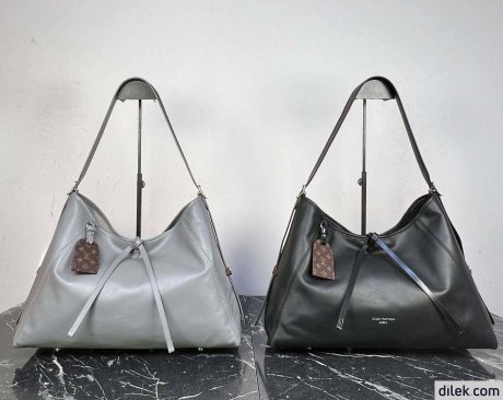 Louis Vuitton CarryAll MM
