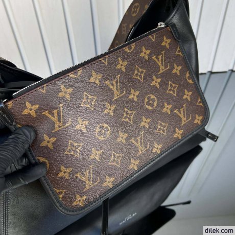 Louis Vuitton CarryAll MM