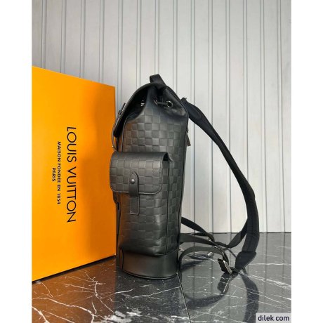 Louis Vuitton Christopher MM Monogram