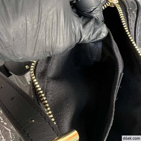 Louis Vuitton Croissant MM