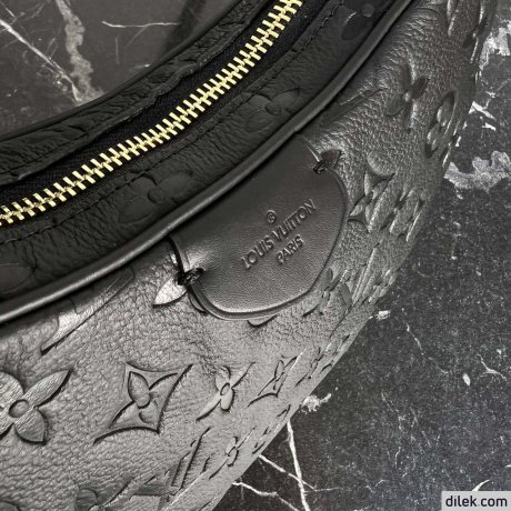 Louis Vuitton Croissant MM