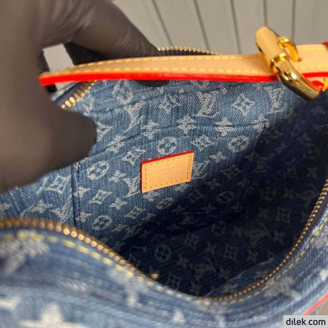 Louis Vuitton Croissant PM