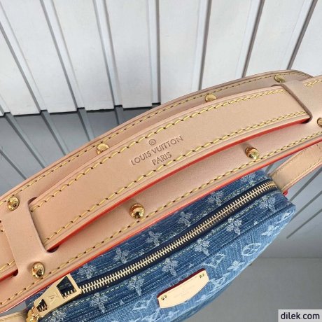 Louis Vuitton Croissant PM
