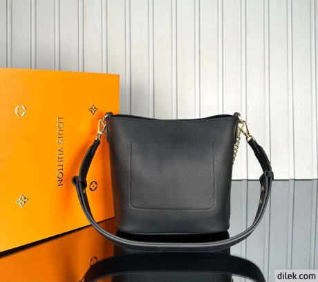 Louis Vuitton Lock and Walk