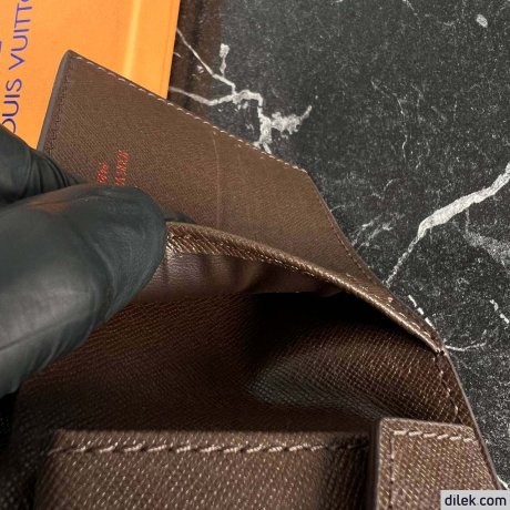 Louis Vuitton Men Multiple Wallet
