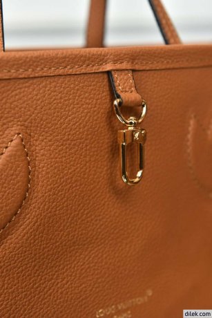 Louis Vuitton Neverfull Bandouliere Inside Out BB