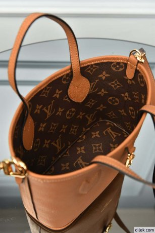 Louis Vuitton Neverfull Bandouliere Inside Out BB