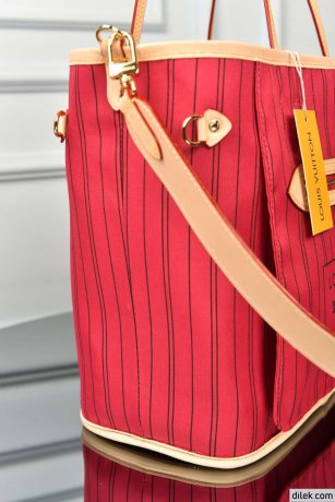 Louis Vuitton Neverfull Bandoulière Inside Out MM