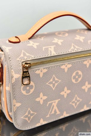 Louis Vuitton Pochette Metis East West
