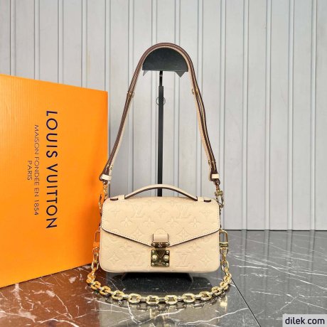 Louis Vuitton Pochette Metis East West Monogram