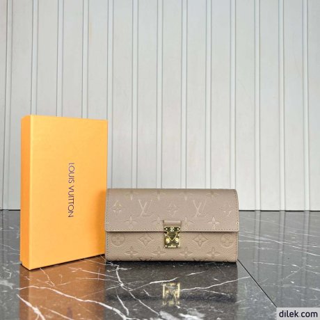 Louis Vuitton Sarah Wallet