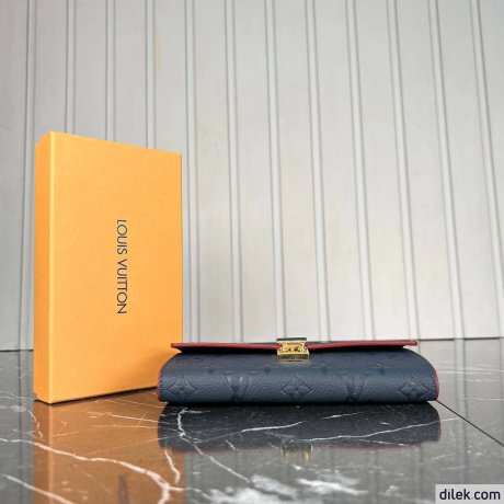 Louis Vuitton Sarah Wallet