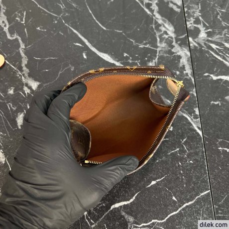 Louis Vuitton Trio Toilet Pouch